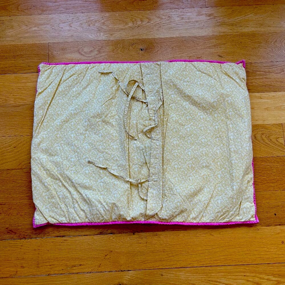 “Ponies in the Pasture” Twin-size Quilt and 2 Pillow Shams by The Company Store - Picture 9 of 14